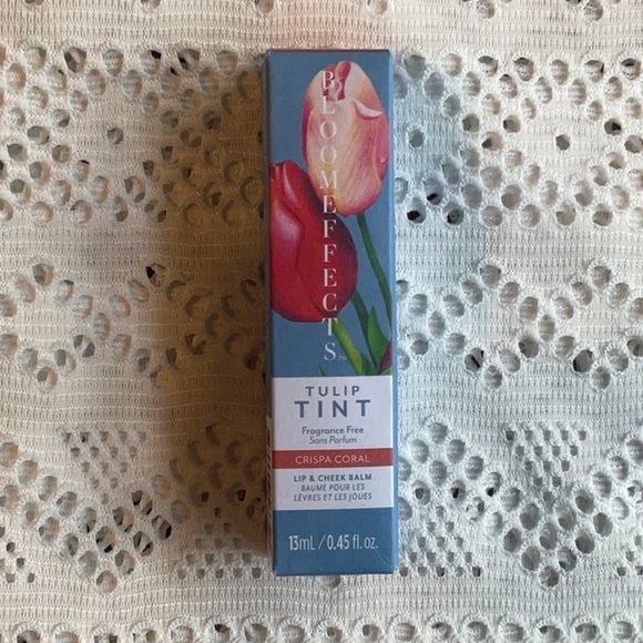 BLOOMEFFECTS Tulip Tint Lip & Cheek Balm in Crispa Coral - Picture 1 of 4
